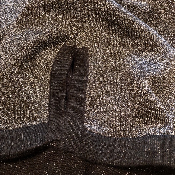 Regency Collection for Joyce Size M Silver/Black Top - Picture 6 of 10